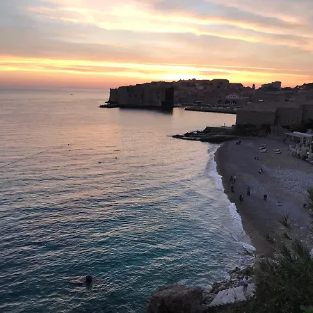 Serendipity Centre-free Parking *