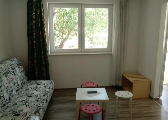 Serendipity Centre-free Parking